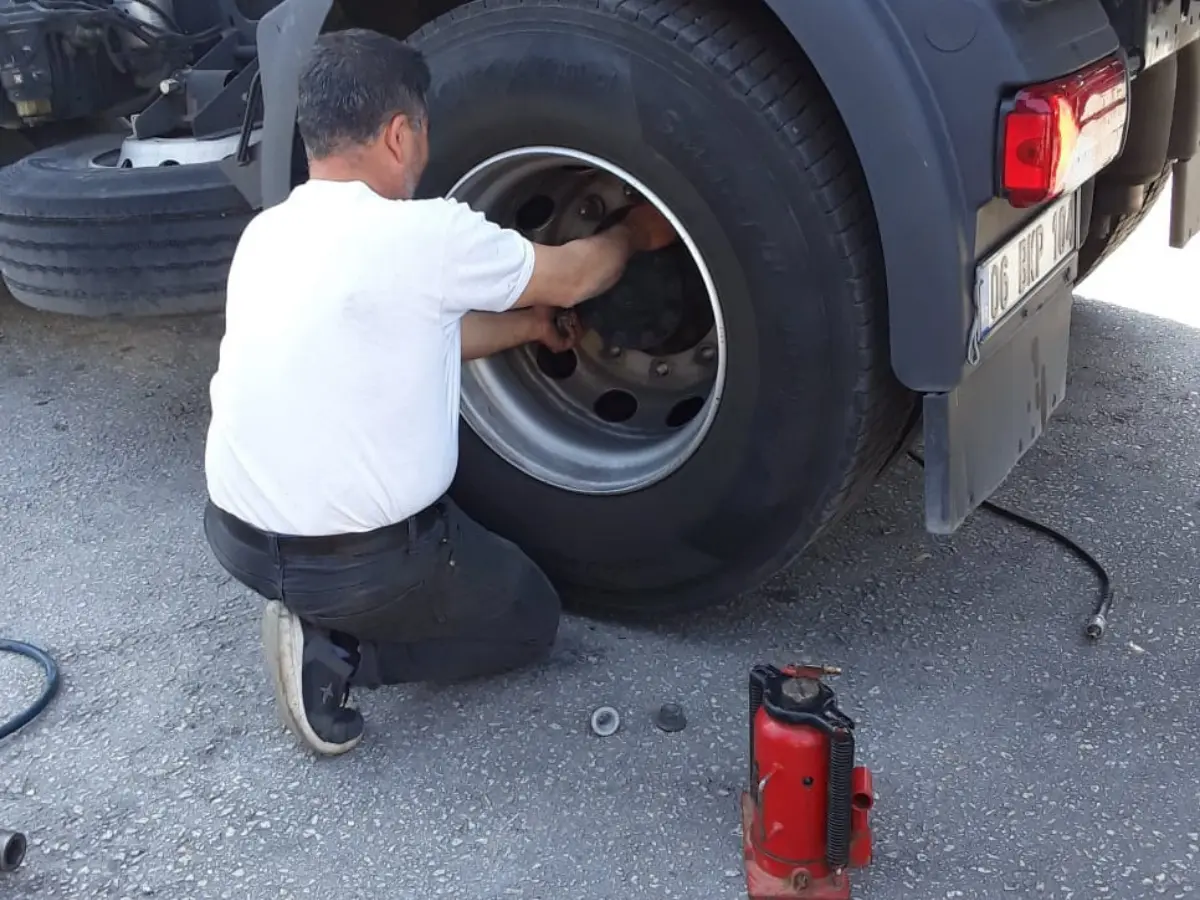 Buharkent Oto Lastikçi